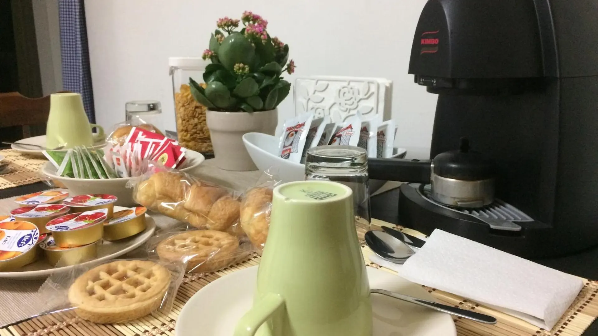 Apartment For 2 In Catania, B&B Le Voci Del Mercato Itália
